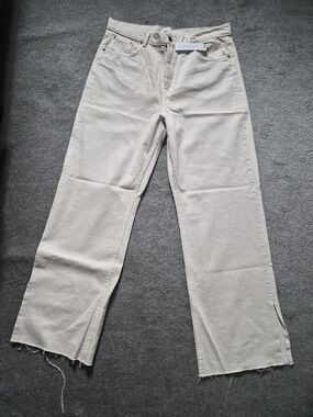 Zara Signature Denim Off-White High-Rise Jeans